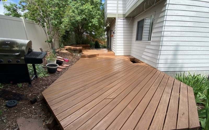 deck-staining-3