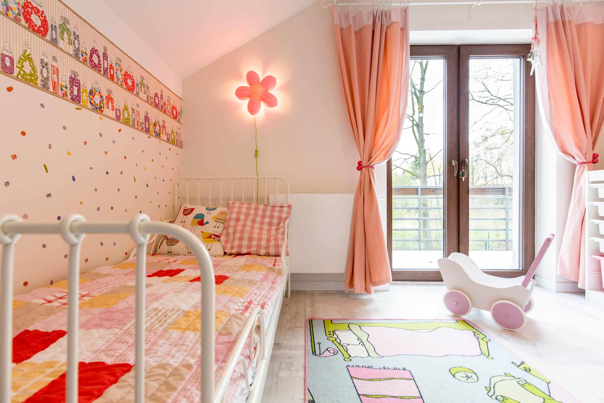 pink color childs room